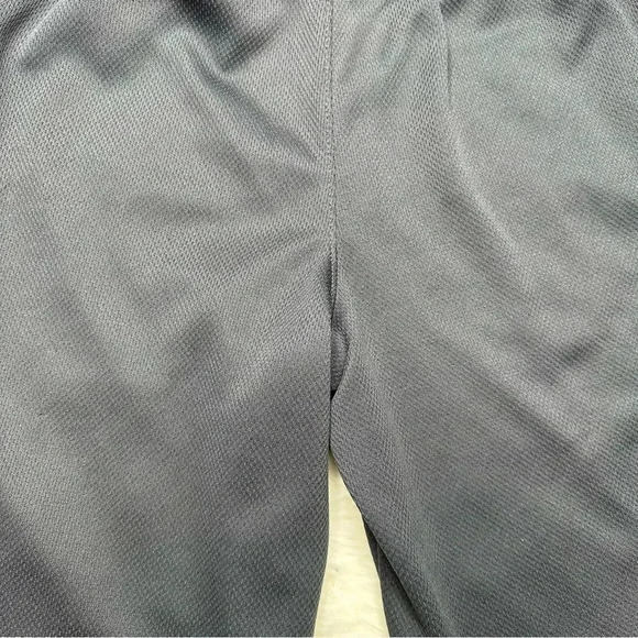 Athletic Works  Shorts Grey & White Drawstring Waist Size Extra Large - Picture 12 of 16